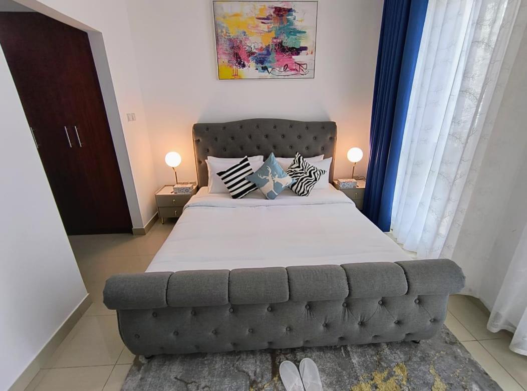 Trinity Holiday Homes - Standpoint Tower Downtown Dubaï Extérieur photo