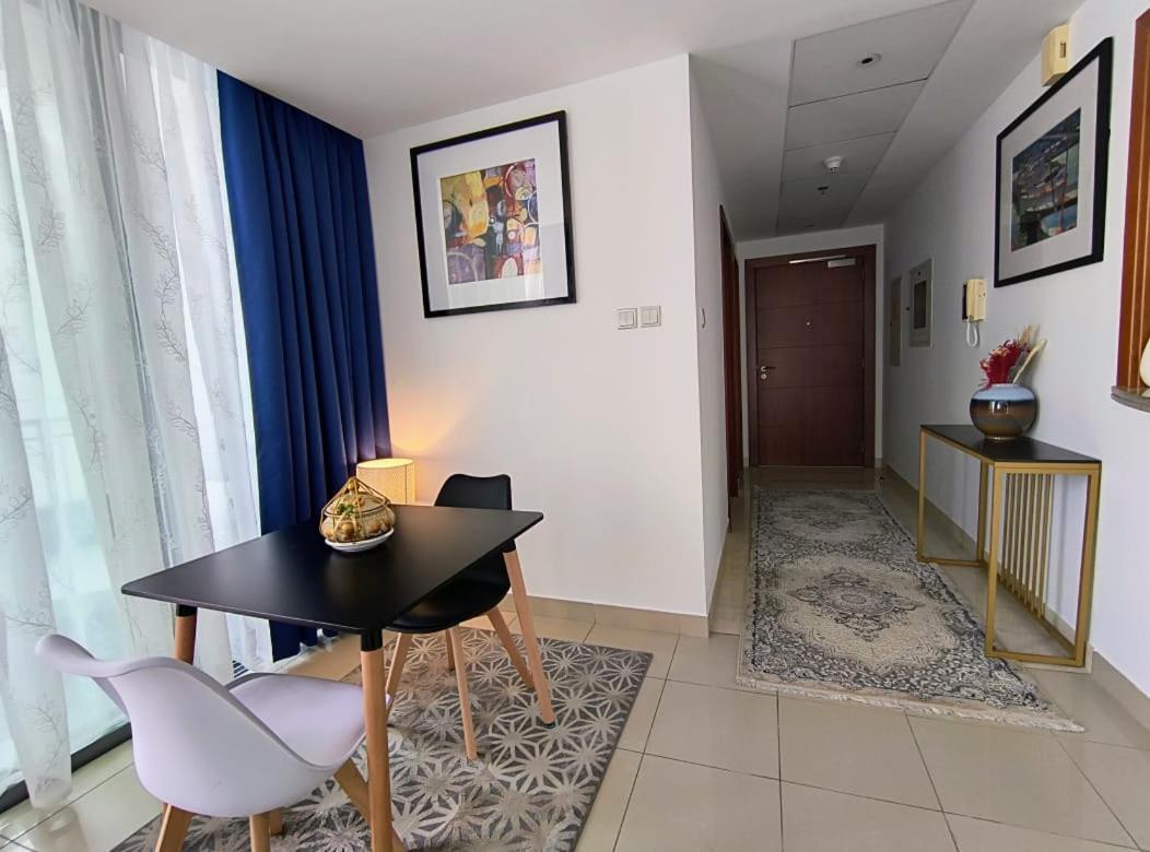 Trinity Holiday Homes - Standpoint Tower Downtown Dubaï Extérieur photo